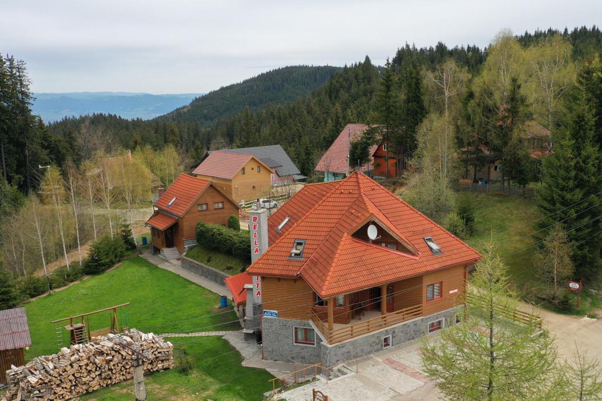 Pensiunea Bella Vita Harghita-Bai Exterior photo