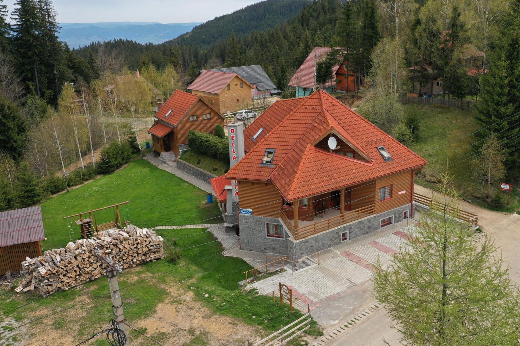 Pensiunea Bella Vita Harghita-Bai Exterior photo